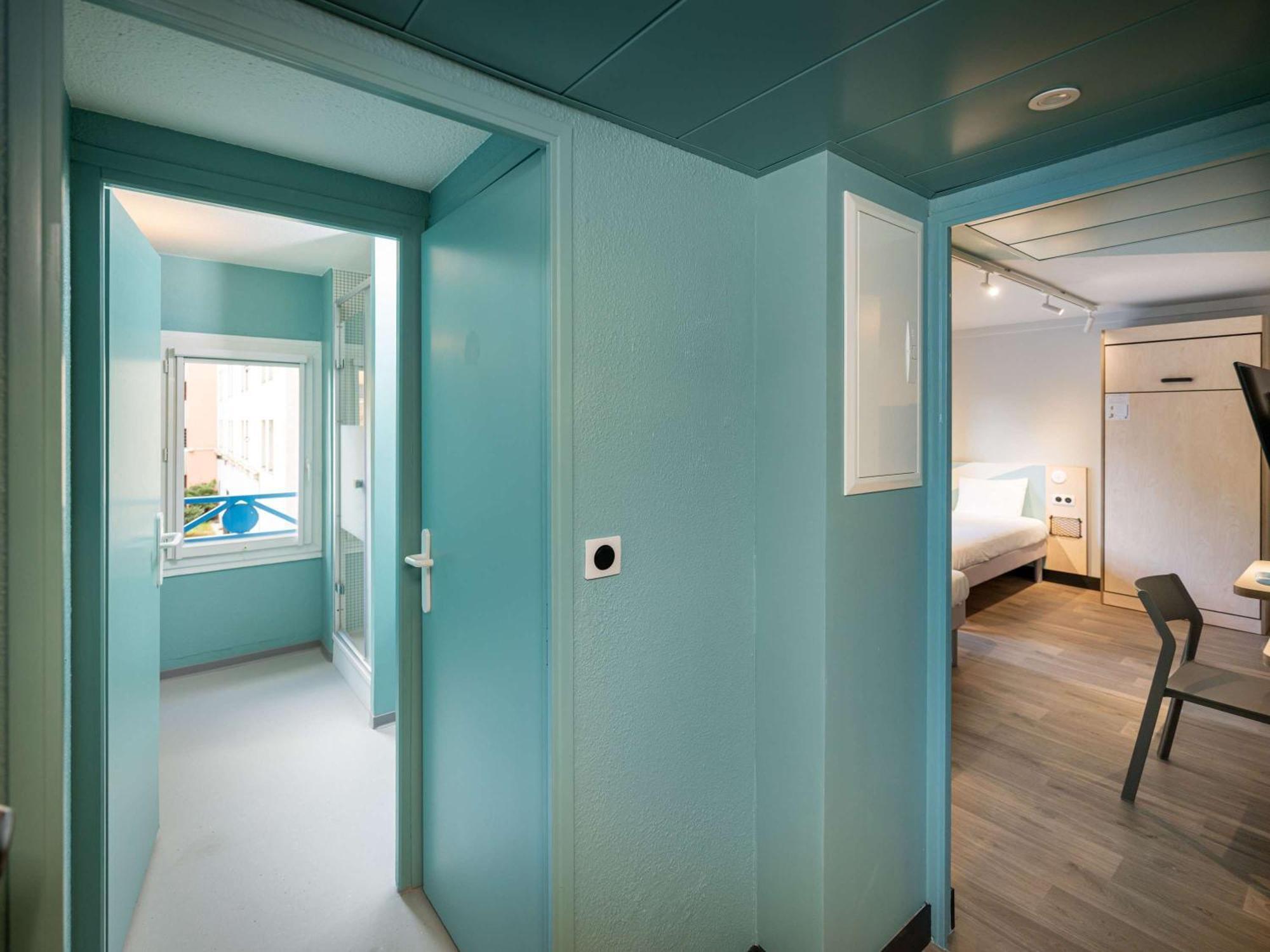 Ibis Budget Lyon Caluire Cite Internationale Экстерьер фото
