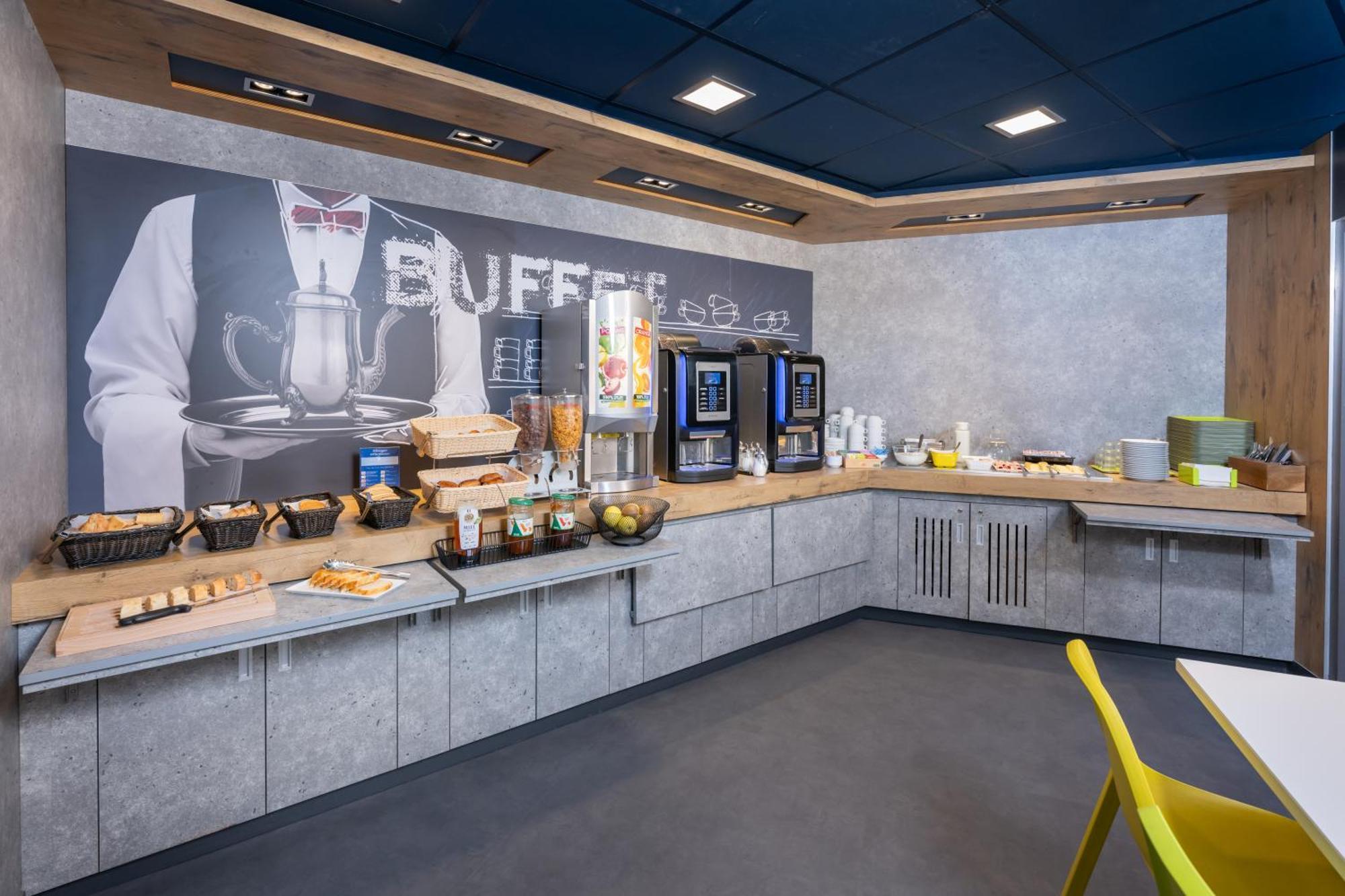 Ibis Budget Lyon Caluire Cite Internationale Экстерьер фото